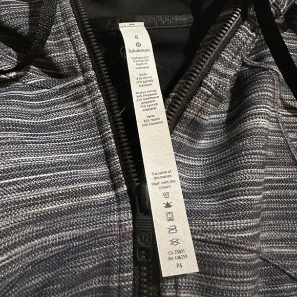 SOLD Lululemon Hooded Define Jacket in Black and White Heathered Size 8 - Picture 8 of 8